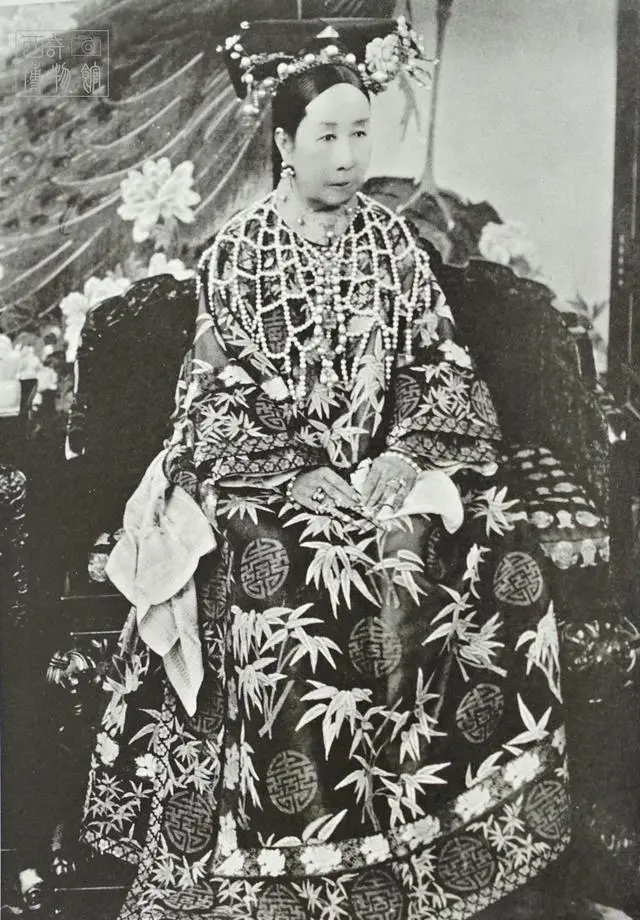 珍妃杖责快板_珍妃挨板子_宫廷剧挨板子