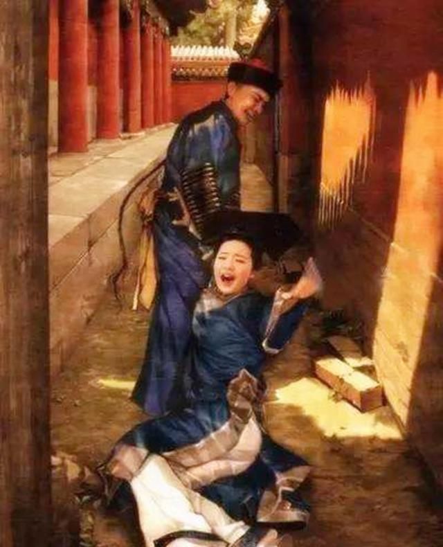 珍妃挨板子_珍妃杖责快板_宫廷剧挨板子