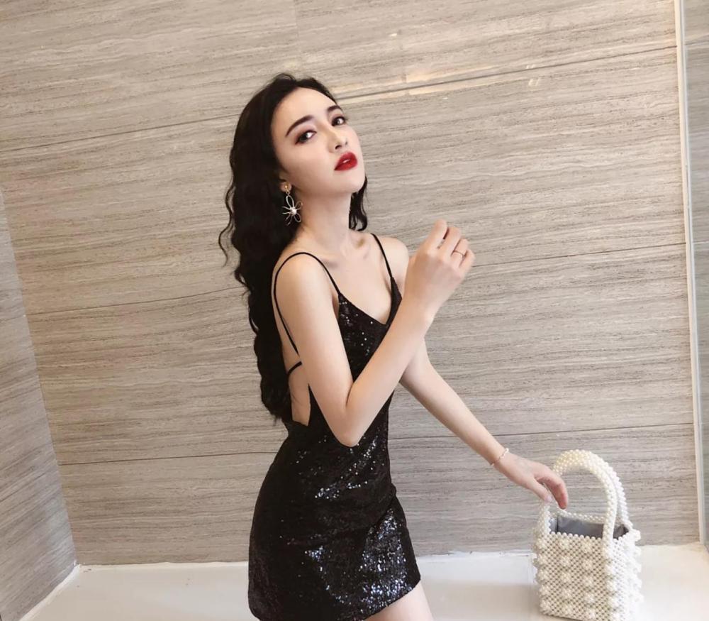 黑丝暴露性感_美多多最暴露性感热舞_性感暴露