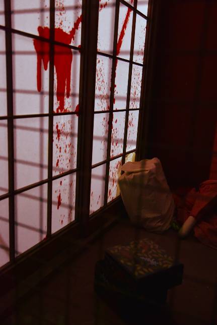 鬼屋寻女中文版攻略_鬼屋寻女_鬼屋寻宝是哪本书