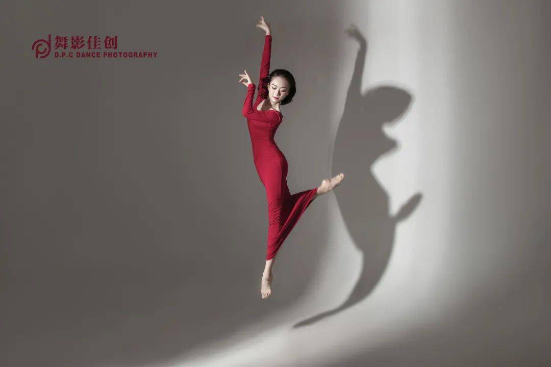 二次元乳摇gif_乳摇gif_波涛汹涌乳摇gif出处