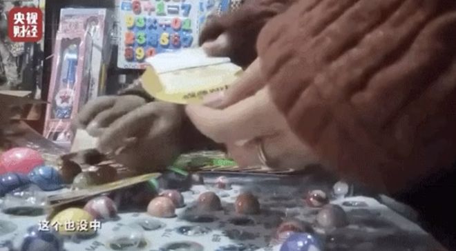 小孩子玩具手机小游戏_小孩子玩的玩具手机_小孩的玩具游戏