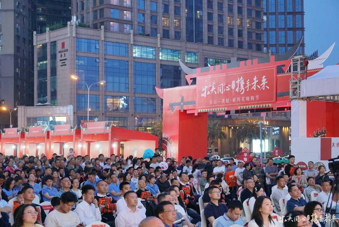 天启游戏手机版：视觉与触觉的双重盛宴，开启刺激冒险之旅