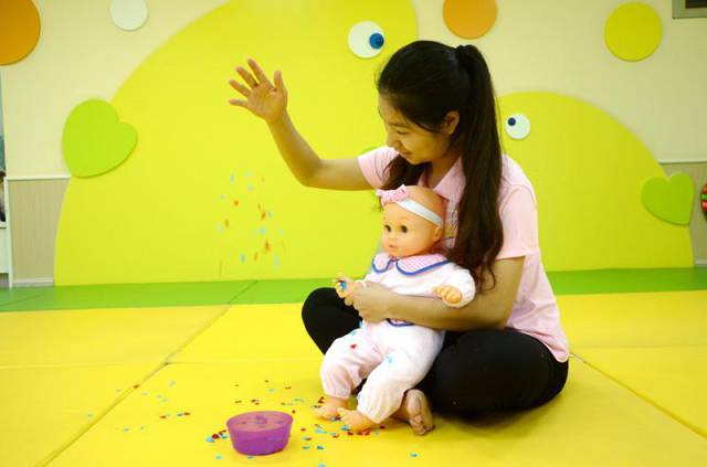 逗小孩游戏,逗乐小孩的趣味游戏集锦
