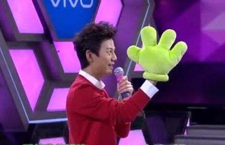 快乐大本营看这边游戏,挑战反应极限的趣味对决