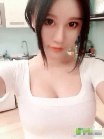 樊玲胸围